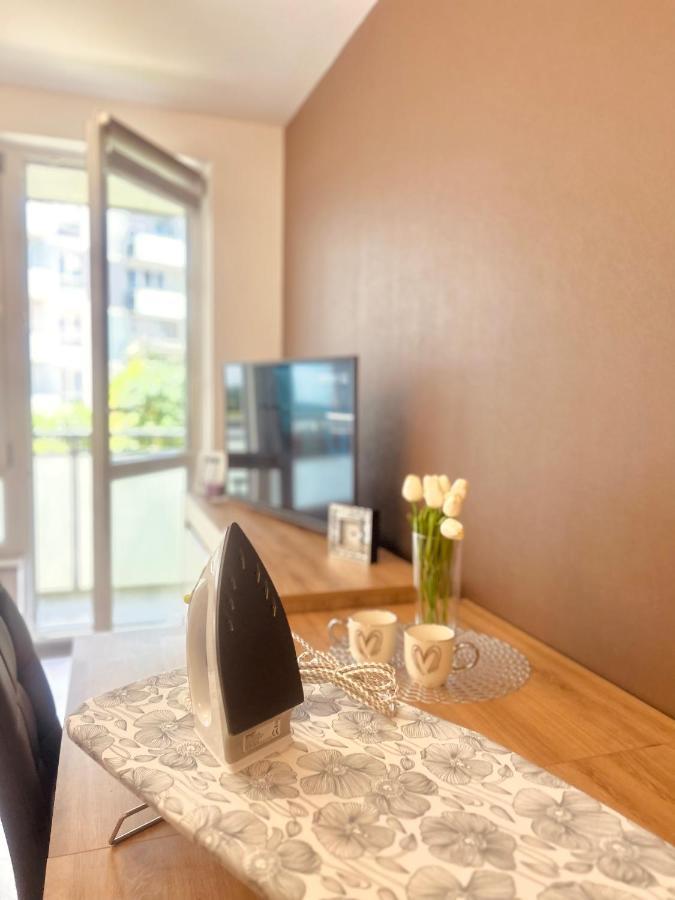 ז'שוב Downtownapartments Andy Air-Conditioned, Underground Parking Available מראה חיצוני תמונה